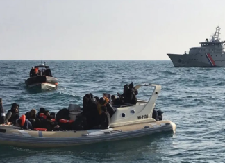 চ্যানেলে আটকা পড়া যুক্তরাজ্য অভিমুখী অভিবাসী উদ্ধার ফ্রান্সের যুক্তরাজ্য অভিমুখী অভিবাসী উদ্ধার